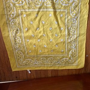 yellow bandana
